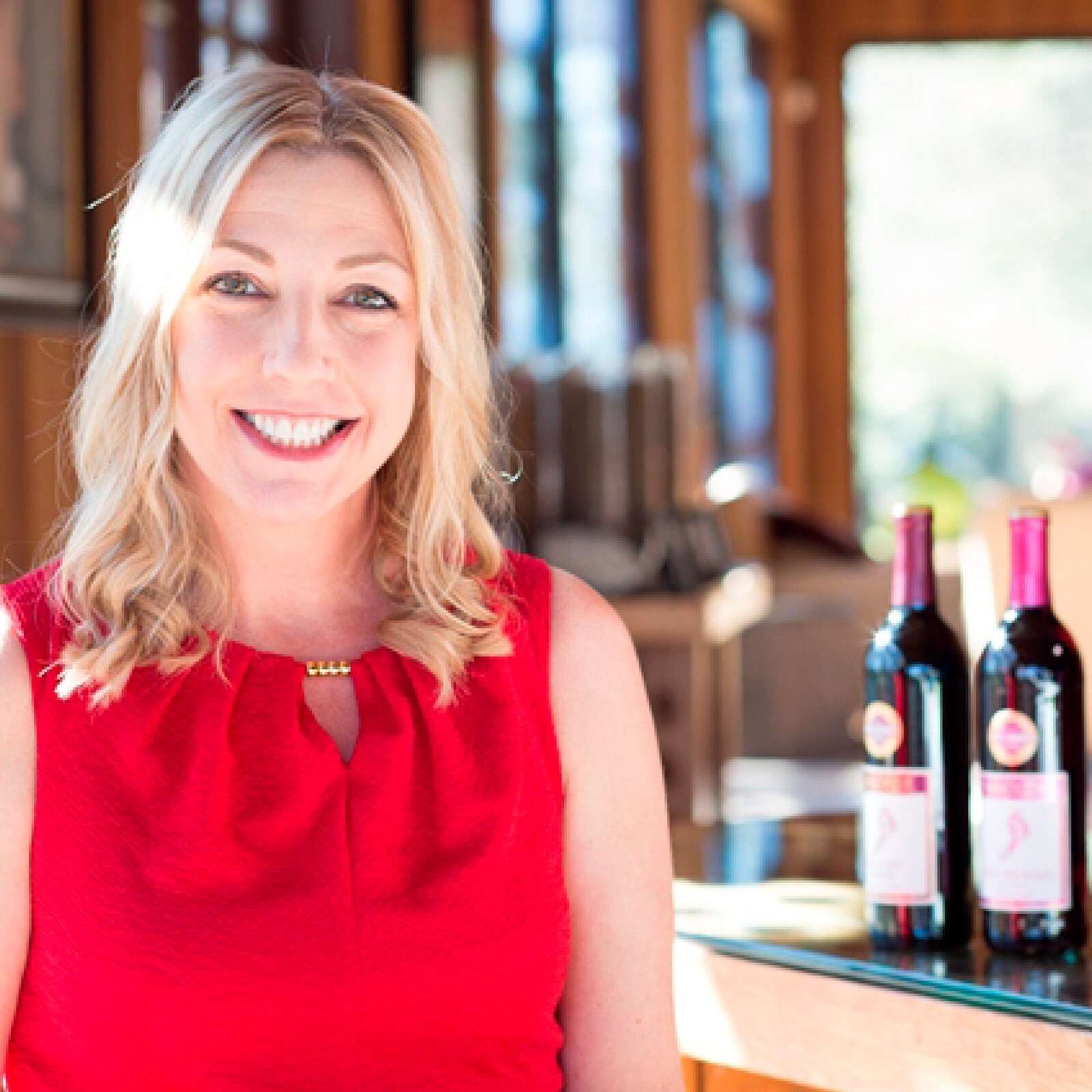 Jennifer Wall (Barefoot) 2_image