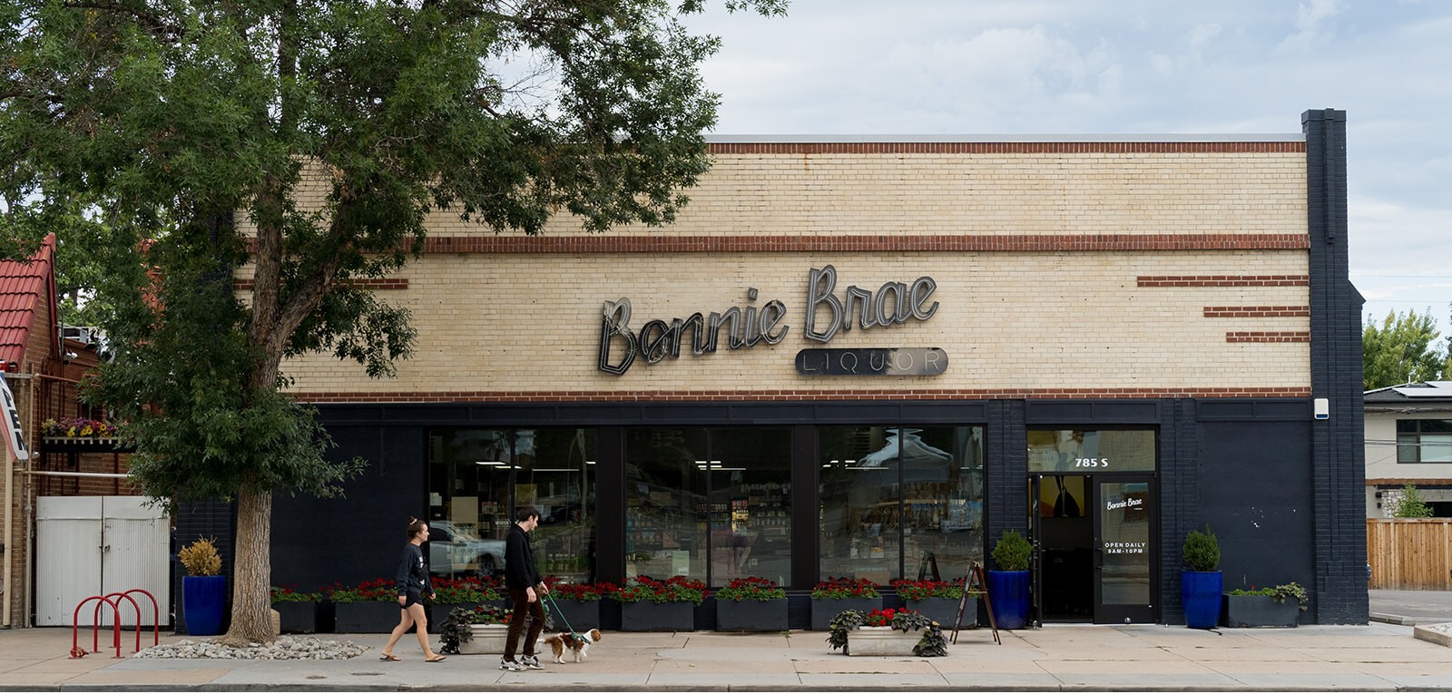 20210914_BonnieBraeLiquor-002_(1).jpg