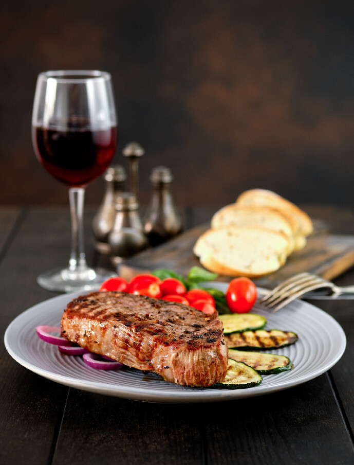 SteakAndWine-01.png