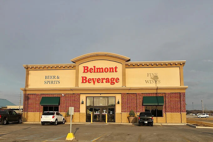 Belmont Beverage Dupont Road – Fort Wayne, Indiana liquor store exterior