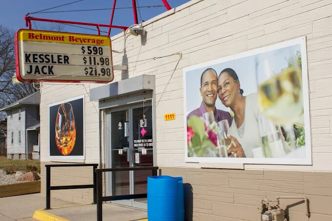 Belmont Beverage Oxford Street – Fort Wayne, Indiana liquor store exterior