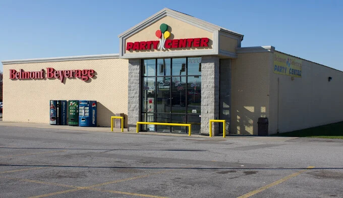 Belmont Beverage Lima Road – Fort Wayne, Indiana liquor store exterior