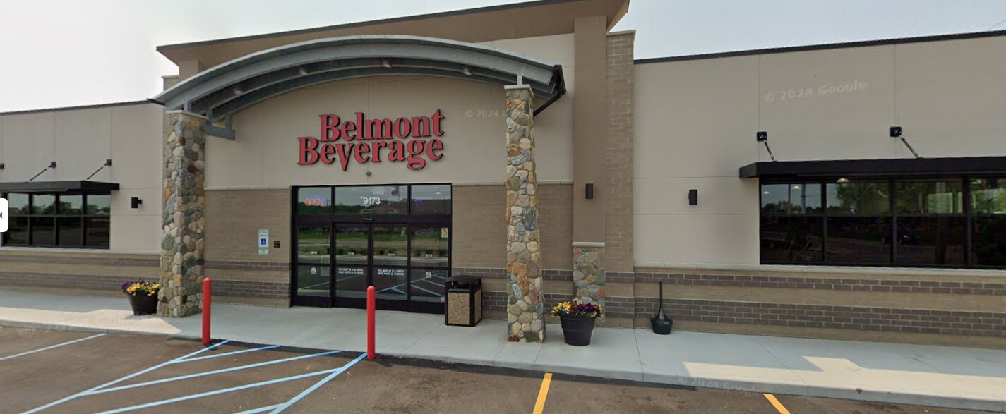 Belmont Beverage Stellhorn Crossing – Fort Wayne, Indiana liquor store exterior