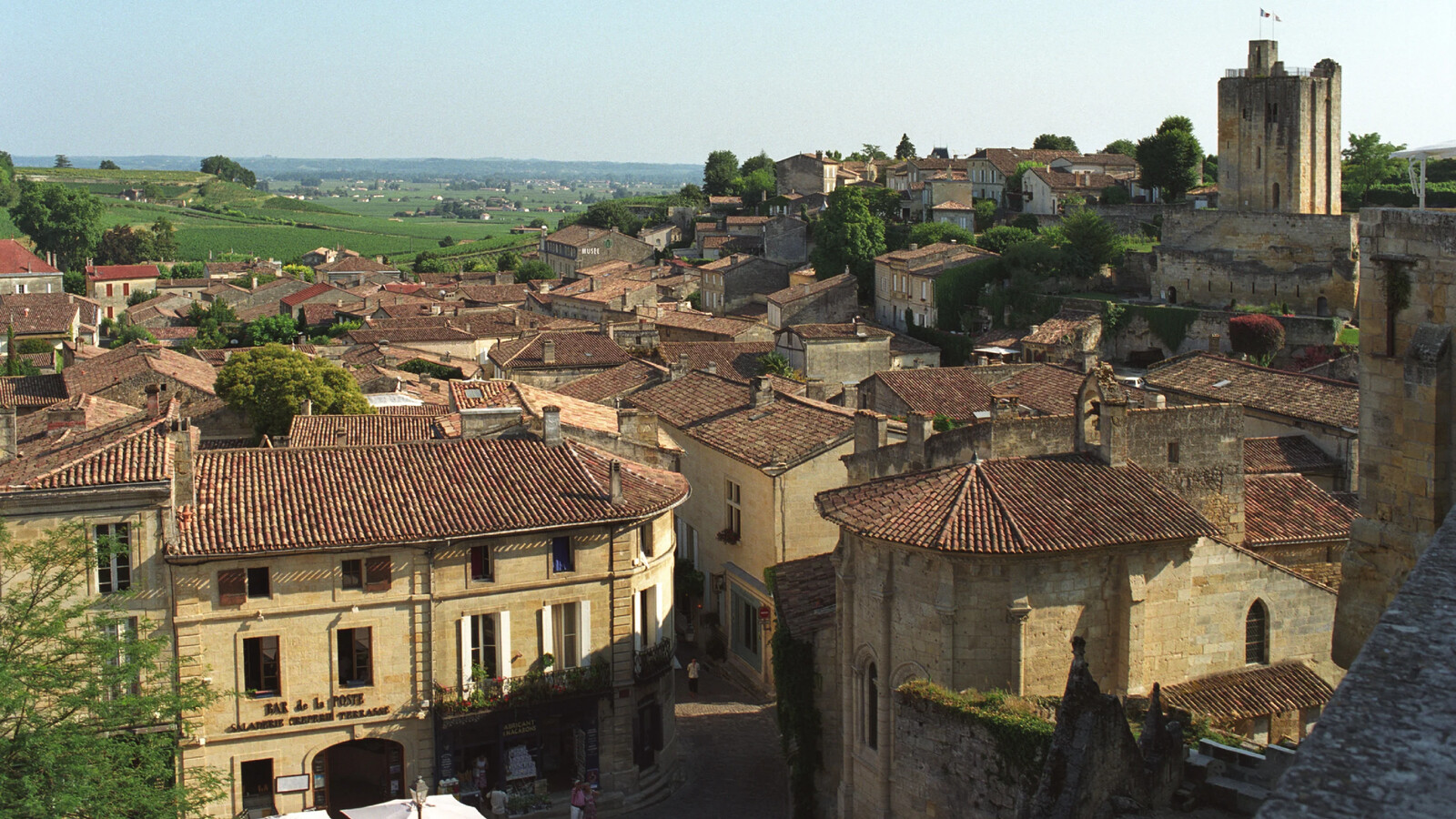 Village_Saint-Emilion.png