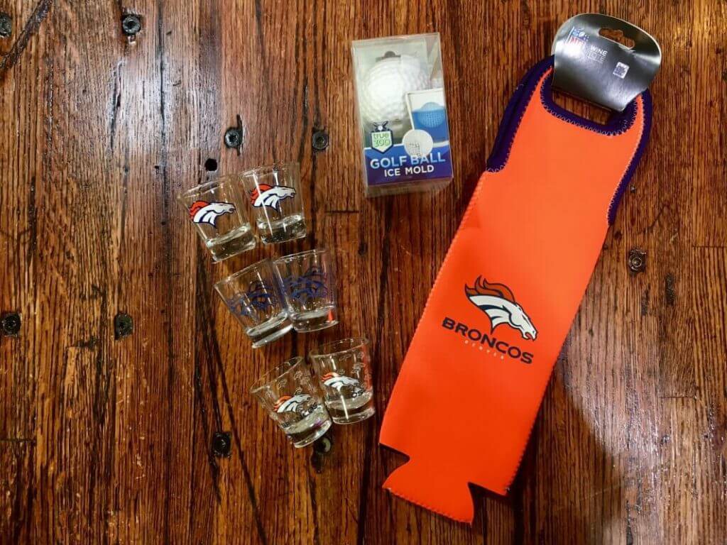 broncos-sports-fan-holiday-gift_image