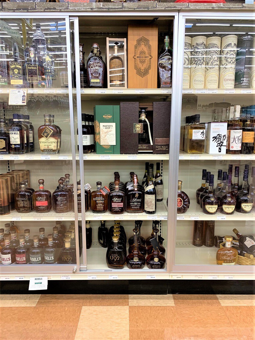 Wine-World-Amherst-NY-Wine-Liquor-Store-Fine-Whiskey-Case-850x.jpg