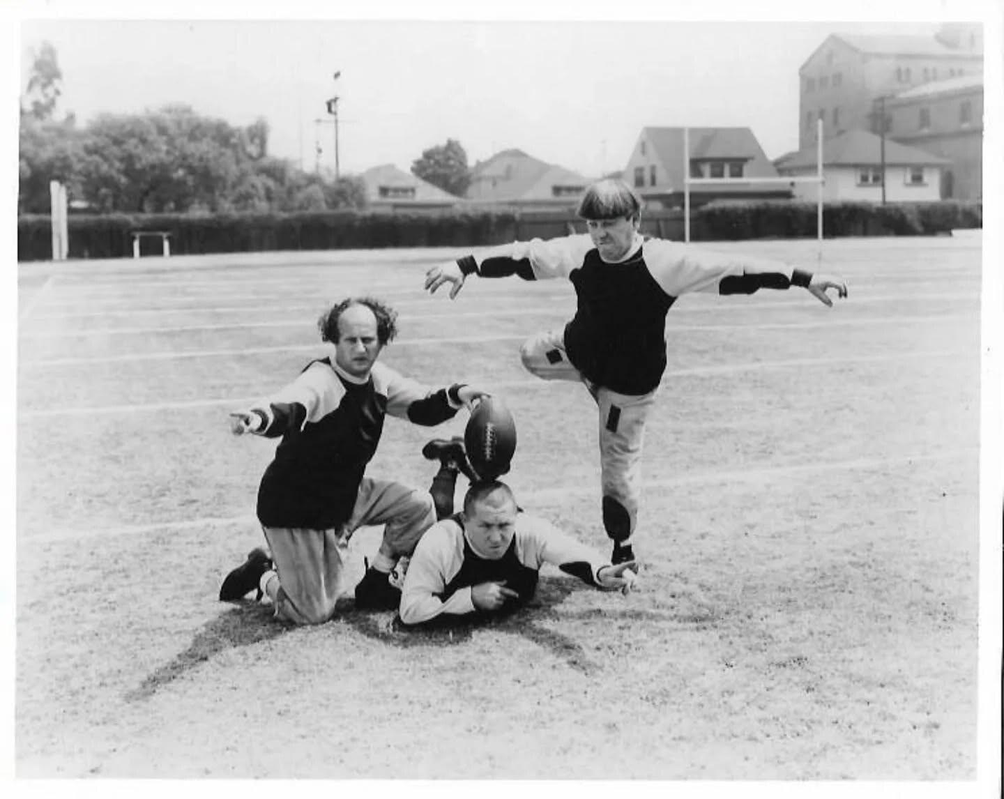 stooges_football.jpg