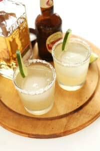 5-Ingredient-Ginger-Beer-Margaritas-crazy-delicious-and-so-simple-perfect-for-summer-AND-winter-as-Ginger-Beer-is-ALWAYS-in-season.-Im-in-love.-200x300_image