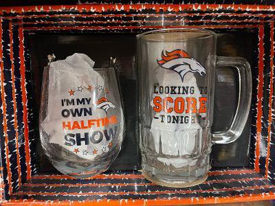 Denver Broncos Wine Glass And Mug Gift Set