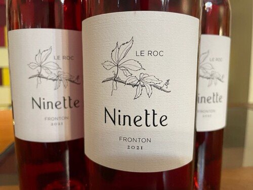 LE ROC Fronton Rose 'Ninette'