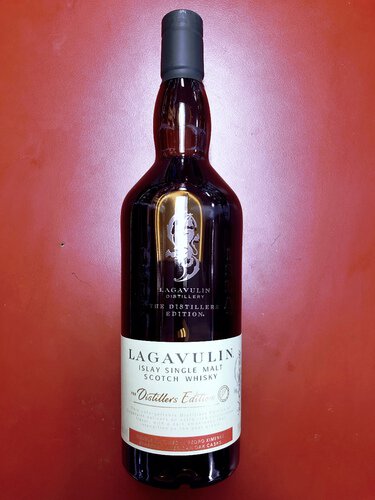 Lagavulin 'The Distillers Edition' Double Matured Single Malt Scotch Whisky 2022