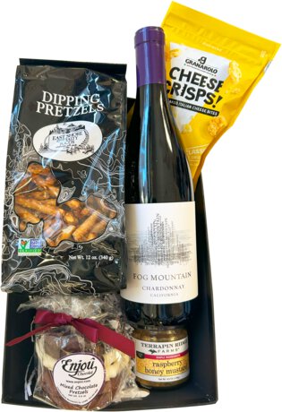 White Wine Sip & Snack Gift Basket