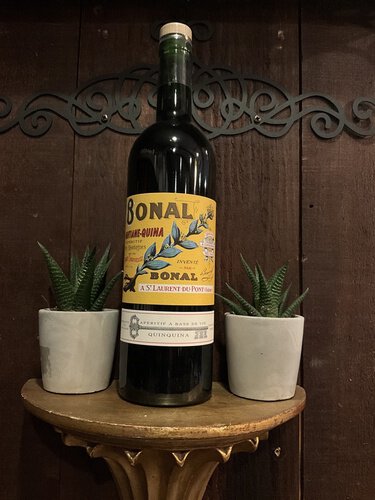 Bonal Gentiane-Quina Aperitif
