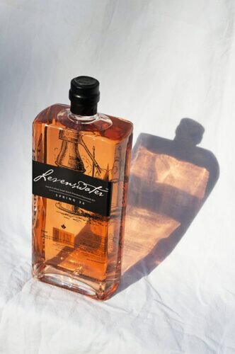 Levenswater Rose Spring Gin