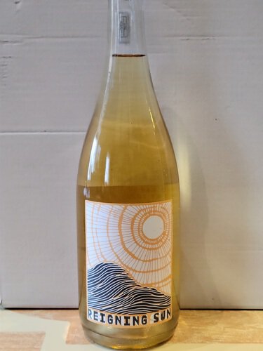 Reigning Sun White Wine