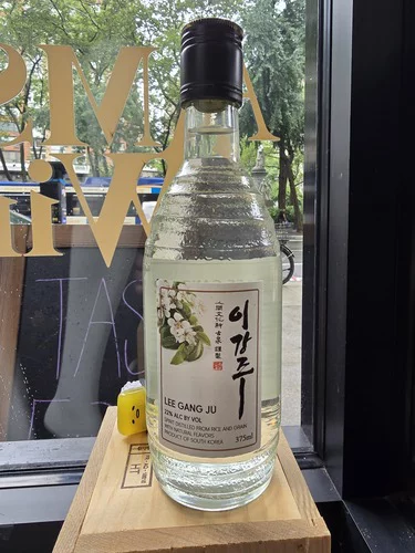 Jeonju Lee Gang Ju Korean Traditional Liquor 375ml