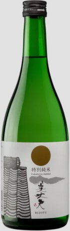 Hamakawa Shoten Brewery Bijofu The Gentleman Tokubetsu Junmai Sake