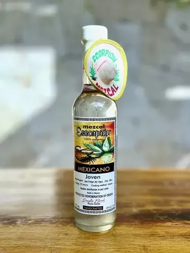 Escorpion Mezcal Joven Mexicano