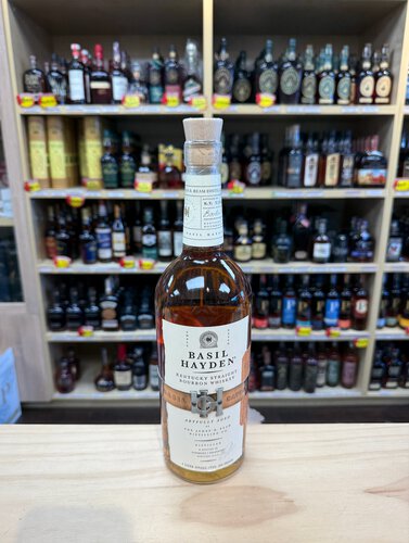 Basil Hayden Kentucky Straight Bourbon Whiskey 1l