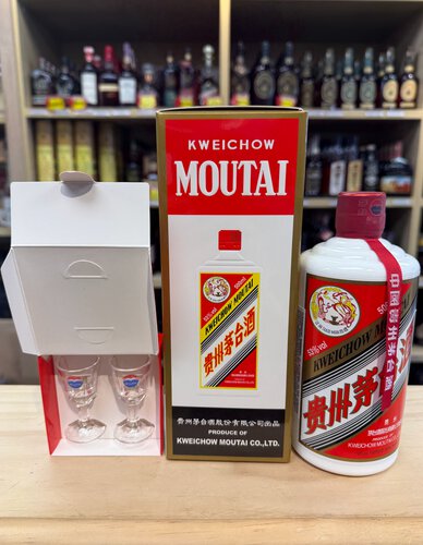 Kweichow Moutai Baijiu 500ml (with 2 cups)