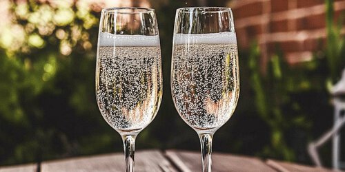 Bella Strada Bellini Peach Flavored Sparkling Wine, Germany