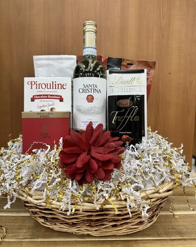 Pinot Grigio Wine Gift Basket & Gourmet Italian Snacks - Santa Cristina