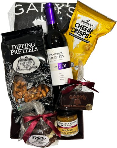 Red Wine Sip & Snack Gift Basket