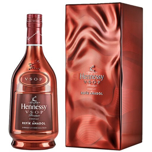 Cognac taste of Hennessy V.S.O.P worldwide | Hennessy